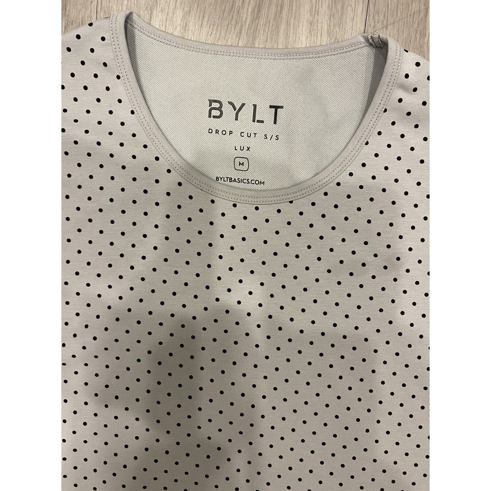 Bylt Basics Drop Cut‎ LUX Polka Dots Crew Shirt Mens Size Medium Gray M *Flaws*